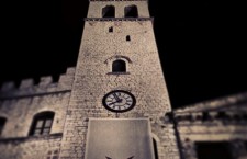 TF_La-torre-del-popolo-nella-Piazza-del-comune-ad-Assisi-PG