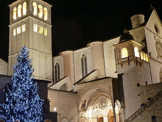 Papa Francesco accenderà da Roma albero Natale Basilica Assisi