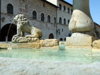 Fonti e fontane ad Assisi, valore e costume di un bene insostituibile nel tempo