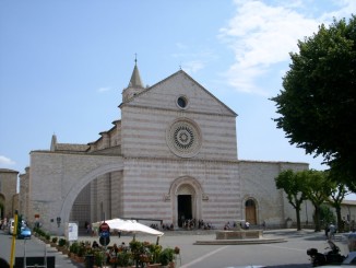 Santa Chiara, basilica