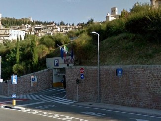Tariffe a metà nei parcheggi di Assisi per tutti i residenti del Comune