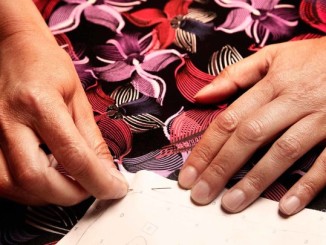 Naoual diventa sarta, dalla precarietà al lavoro, grazie alla Caritas italiana