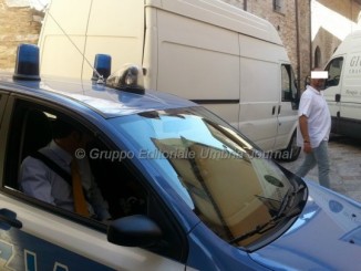 Litigio tra vicini ad Assisi, interviene Polizia, una denuncia