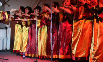 Joyful singers