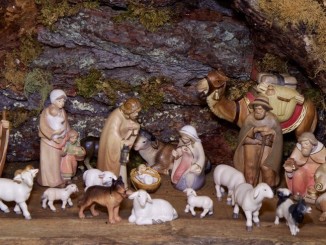 Presepe e simbolo Croce nelle scuole, Assessore Morosi scrive a dirigenti scolastici