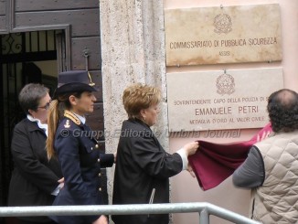 Intitolato a Emanuele Petri il commissariato Assisi [FOTO e VIDEO]