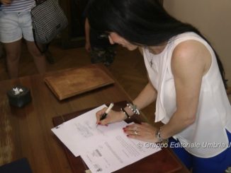 Il sindaco di Assisi, Stefania Proietti, ha firmato!