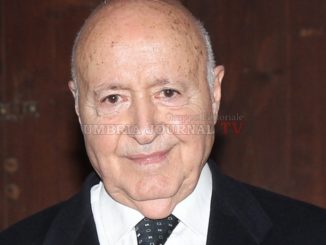 Franco Mariotti, Leggio lei mi fa veramente pena, Primo Piano sull'Autore Assisi