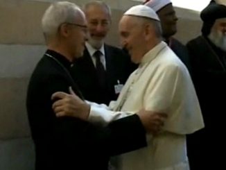 Papa pranza con i capi religiosi e alcuni rifugiati accolti dalla Comunità di Sant’Egidio