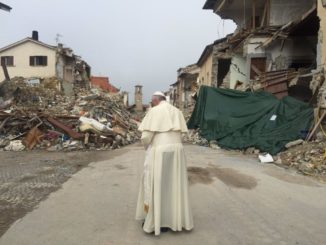 Papa Francesco ad Assisi nel giorno del Santo Patrono d'Italia