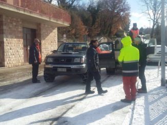 Neve e ghiaccio ad Assisi, sindaco e vice in strada, tutto sotto controllo