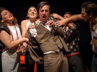 Hamlet Travestie di Punta Corsara al Piccolo Teatro degli Instabili di Assisi