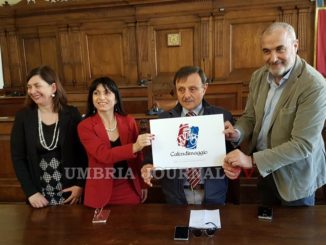 Comune di Assisi raddoppia i fondi per il Calendimaggio, presentato nuovo logo