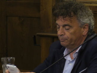 Incompatibilità segretario generale, Fratelli D'Italia, finalmente se ne parlerà