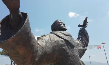 Finalmente si inaugura la statua di San Francesco, ecco come è realizzata