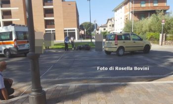 Incidente stradale a Santa Maria degli Angeli, scontro tra auto e moto