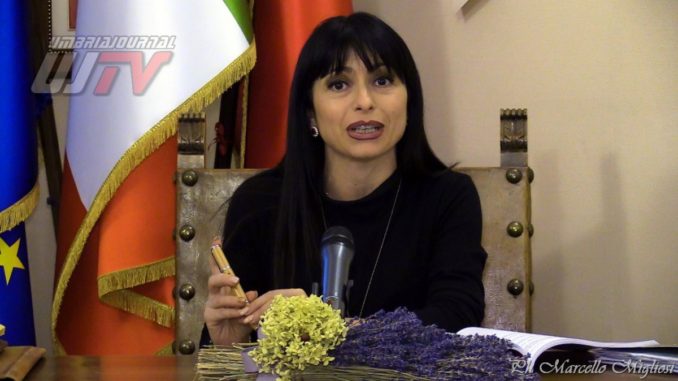 Stefania Proietti (2) Assegnazioni case popolari Assisi, indagini della Finanza, la dichiarazione del sindaco