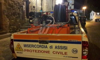 I Priori Serventi 2018 donano modulo antincendio a Misericordia Assisi