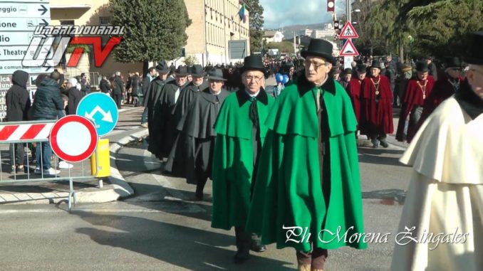 Piatto di Sant'Antonio corteo benedizione animali (5) Piatto di Sant’Antonio e Priori Serventi, arriva edizione 2019 a Santa Maria degli Angeli