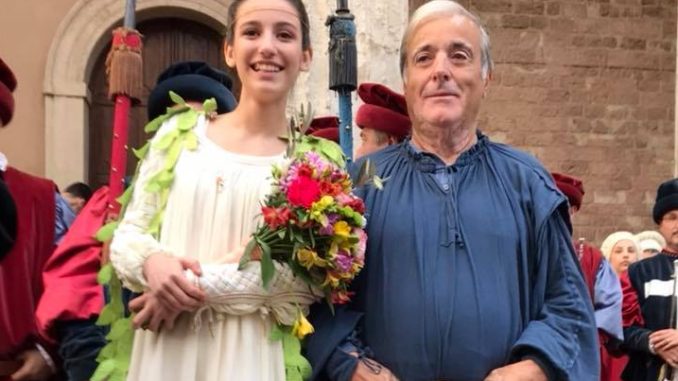 EMMA-MENZOLINI1 La bellezza del Calendimaggio colora la città, Madonna Primavera è Nobilissima