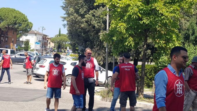 Parcheggiatori abusivi Assisi, CasaPound si sostituisce a loro per un giorno