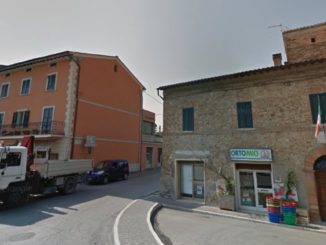 Decoro e sicurezza, Freddii, Petrignano si rattoppa qua e là col catrame a macchia di leopardo