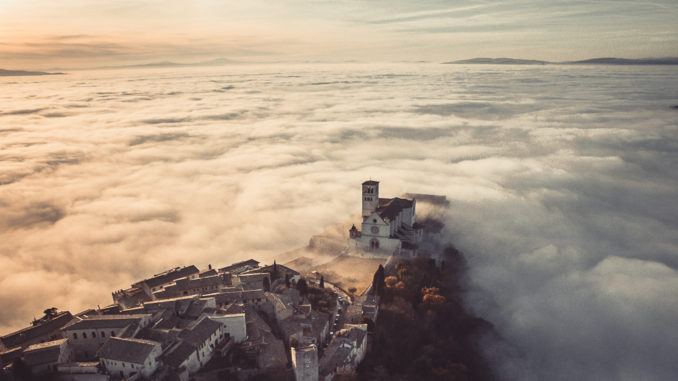 Nei cieli di Assisi arrivano i droni, al via da settembre nuovo festival