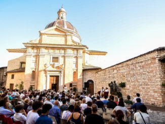 Universo Assisi, da oggi è aperto l’info point in Piazza del ComuneUniverso Assisi, da ogg