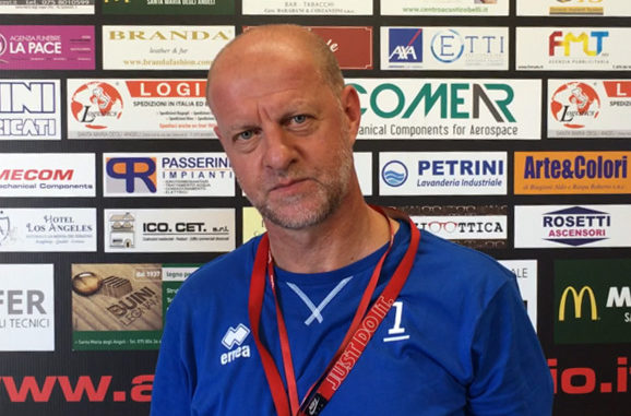 Mister Carlo Valentini Angelana calcio, squadra al lavoro al “Migaghelli”, le prime impressioni di Carlo Valentini