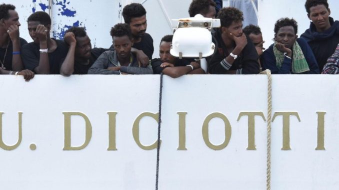 Ad Assisi un migrante della Diciotti, arriverà domani in città