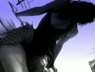 Prostituzione in appartamento, fenomeno non cala, ora anche una trans a Santa Maria degli Angeli