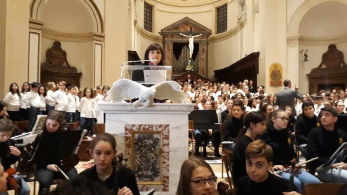 assisi Assisi, si rinnova la tradizione del Natale con il concerto dell’IC Assisi 3