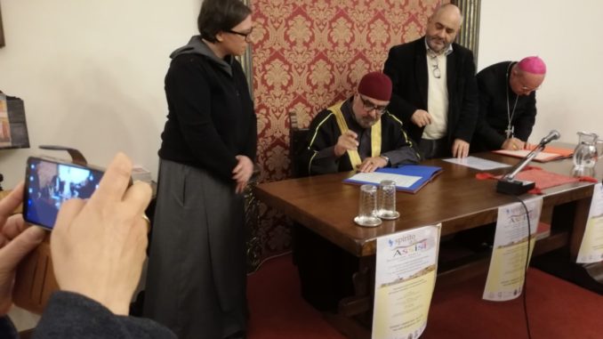 Vescovo di Assisi e l’Imam di Perugia sottoscrivono documento di fratellanza