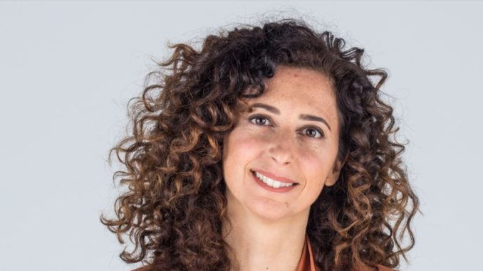 Teresa Mannino spettacolo al Lyrick, comica siciliana in Sento la Terra girare 20 marzo 2019
