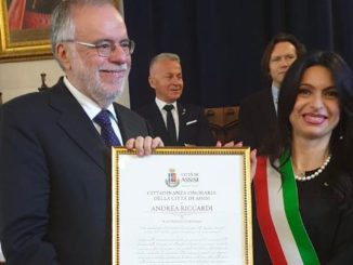 Andrea Riccardi ha ricevuto la cittadinanza onoraria per la pace ad Assisi