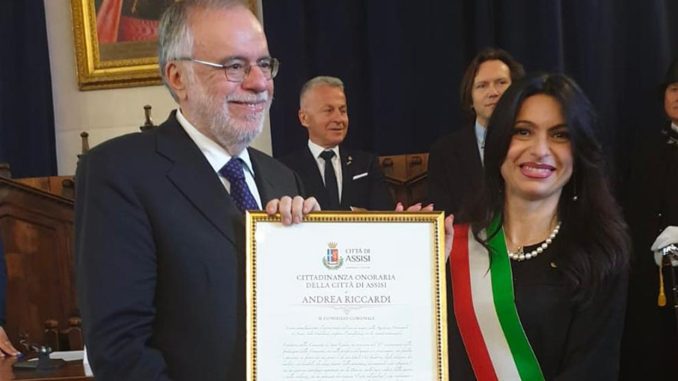 Andrea Riccardi ha ricevuto la cittadinanza onoraria per la pace ad Assisi