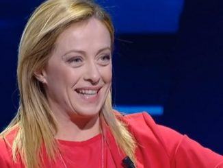 Arriva Giorgia Meloni a Santa Maria degli Angeli, comizio in piazza