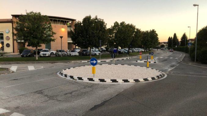 Saranno rifatti i marciapiedi e più punti luce e attenzione ai disabili