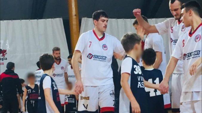 Ancora una sconfitta per la Virtus Assisi Basket, in casa, davanti al proprio pubblico Ancora una sconfitta per la Virtus Assisi Basket, in casa, davanti al proprio pubblico