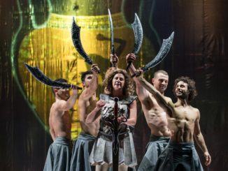 Ho perso il filo, al Teatro Lyrick di Assisi l'ironia e la comicità di Angela Finocchiaro