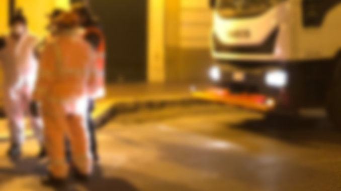 Coronavirus prosegue sanificazione strade e piazze di Assisi Coronavirus prosegue sanificazione strade e piazze di Assisi