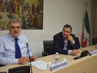 Da sx il Consigliere di Stato, Oberdan Forlenza, e Alberto Naticchioni, Amministratore Unico e responsabile scientifico della Scuola Umbra di Amministrazione Pubblica