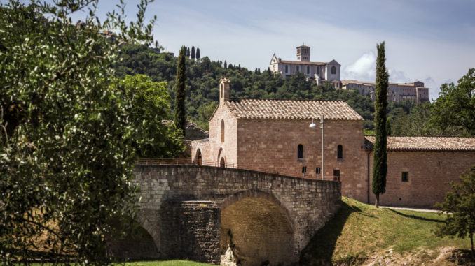 Piccolo Teatro Instabili Laboratori al Bosco di San Francesco e allo Stadio