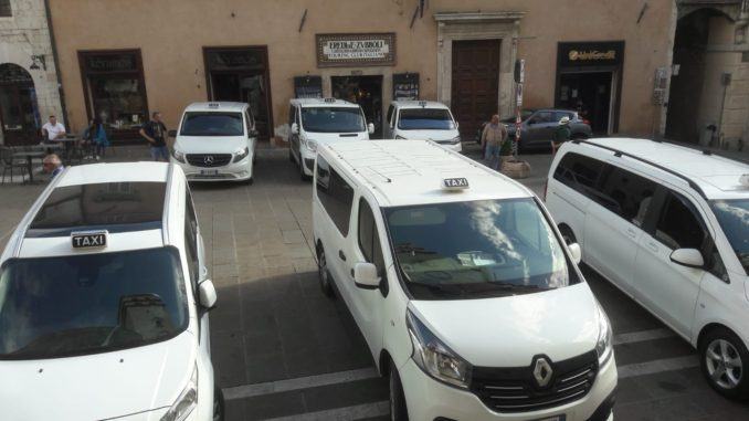 Fioroni, imprese umbre settore trasporto passeggeri, 900mila euro