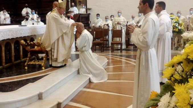 Ordinazioni diaconali e consegna del Piano pastorale 