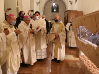Chiusa la tomba di Carlo Acutis, sarà riaperta definitivamente dopo l'emergenza pandemica
