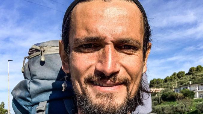 Per promuovere l'accoglienza, Lotumolo va da Lucano, Assisi Riace a piedi Per promuovere l'accoglienza, Lotumolo va da Lucano, Assisi Riace a piedi