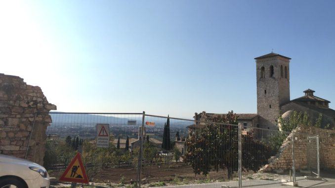 Ripristino muro di cinta lavori all’abbazia di San Pietro