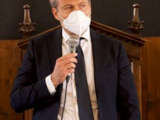 Cosimetti al debutto in politica: "Ecco il mio programma"