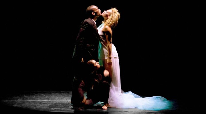 Al Teatro Lyrick di Assisi in scena Open di Daniel Ezralow